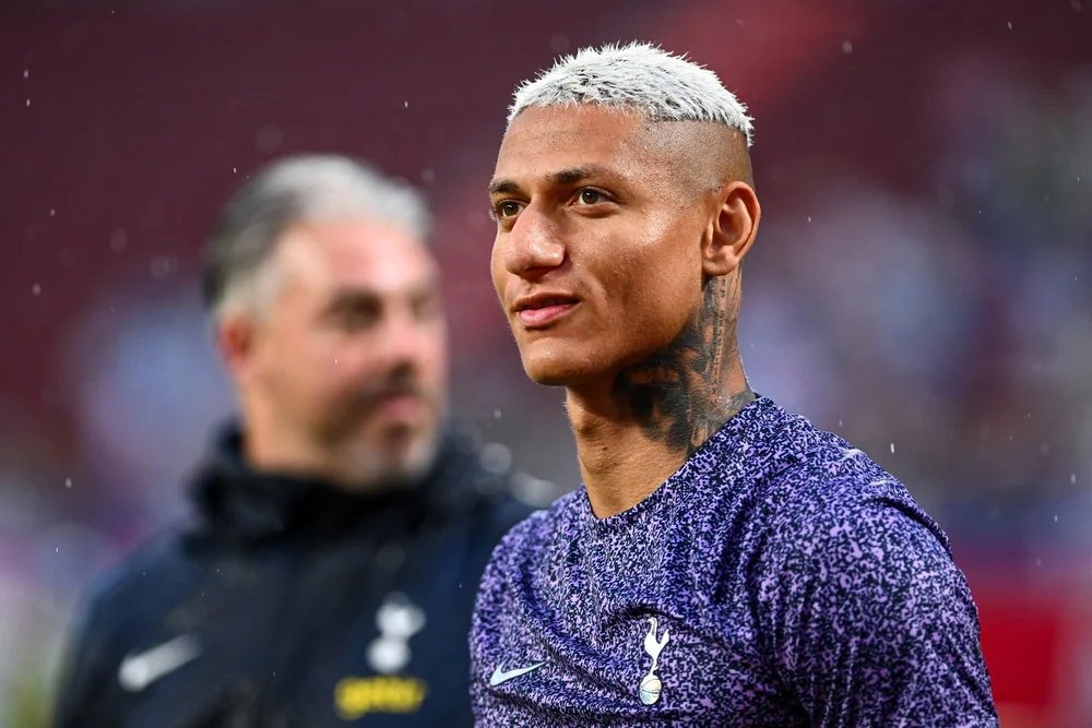 Richarlison Stays at Tottenham Amid Unsettled Transfer Speculation