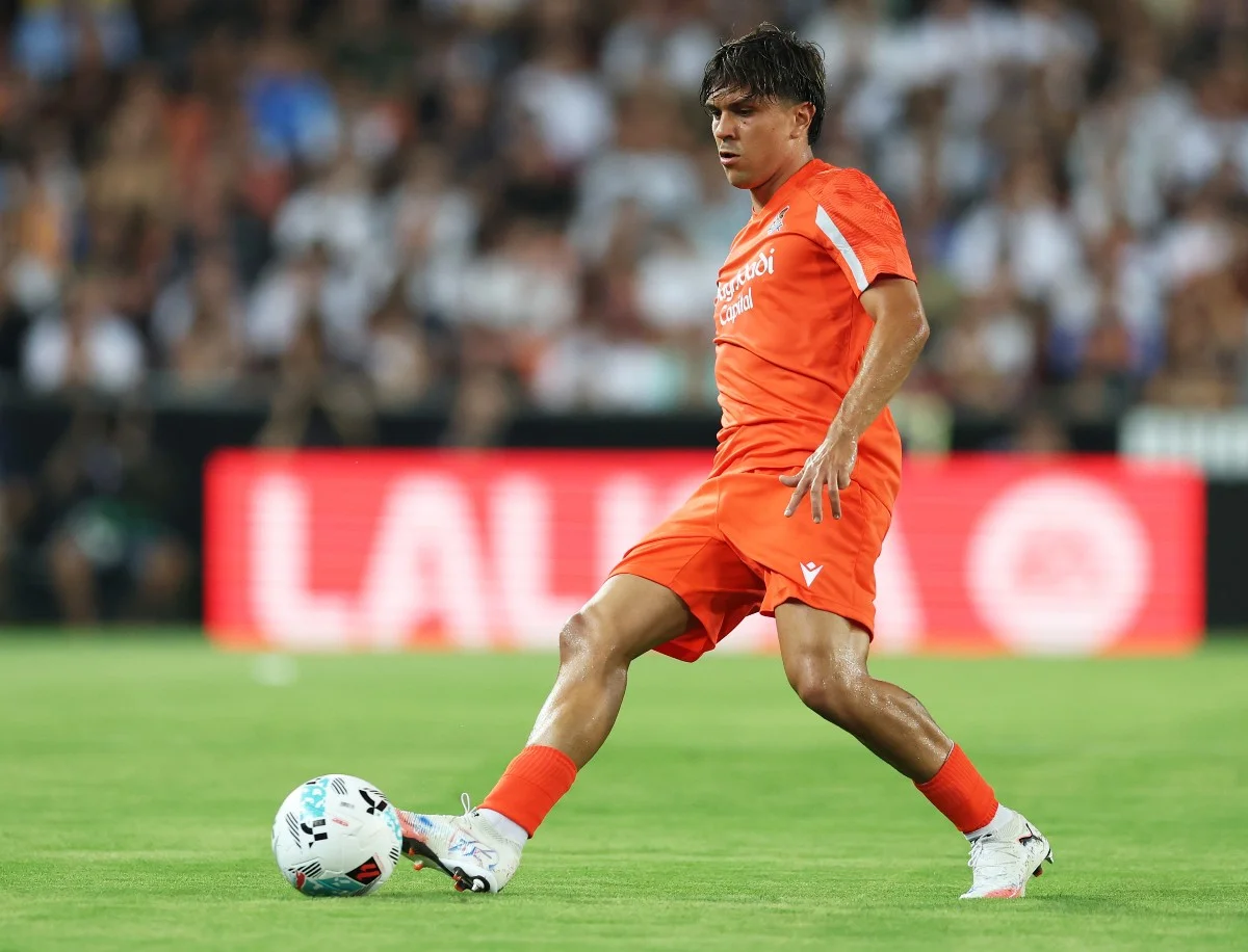 Jon Aramburu in action for Real Sociedad