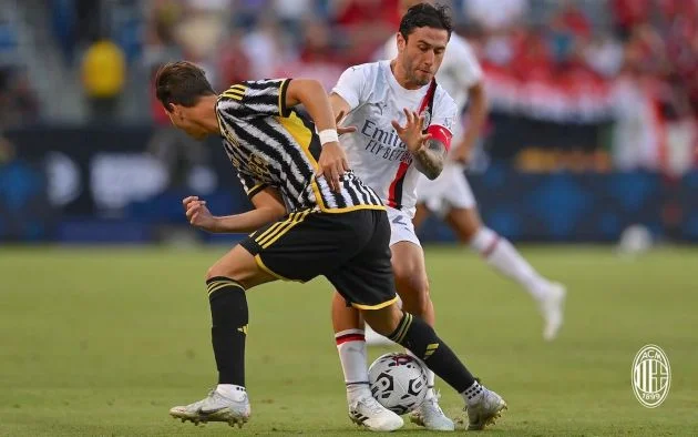 AC Milan's Davide Calabria Faces Uncertainty After Thigh Injury